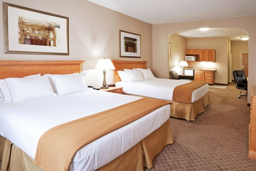 Suite, 2 Queen Beds