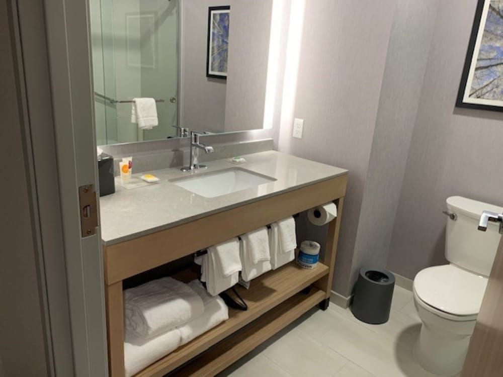 Room, Multiple Beds (High Floor)
