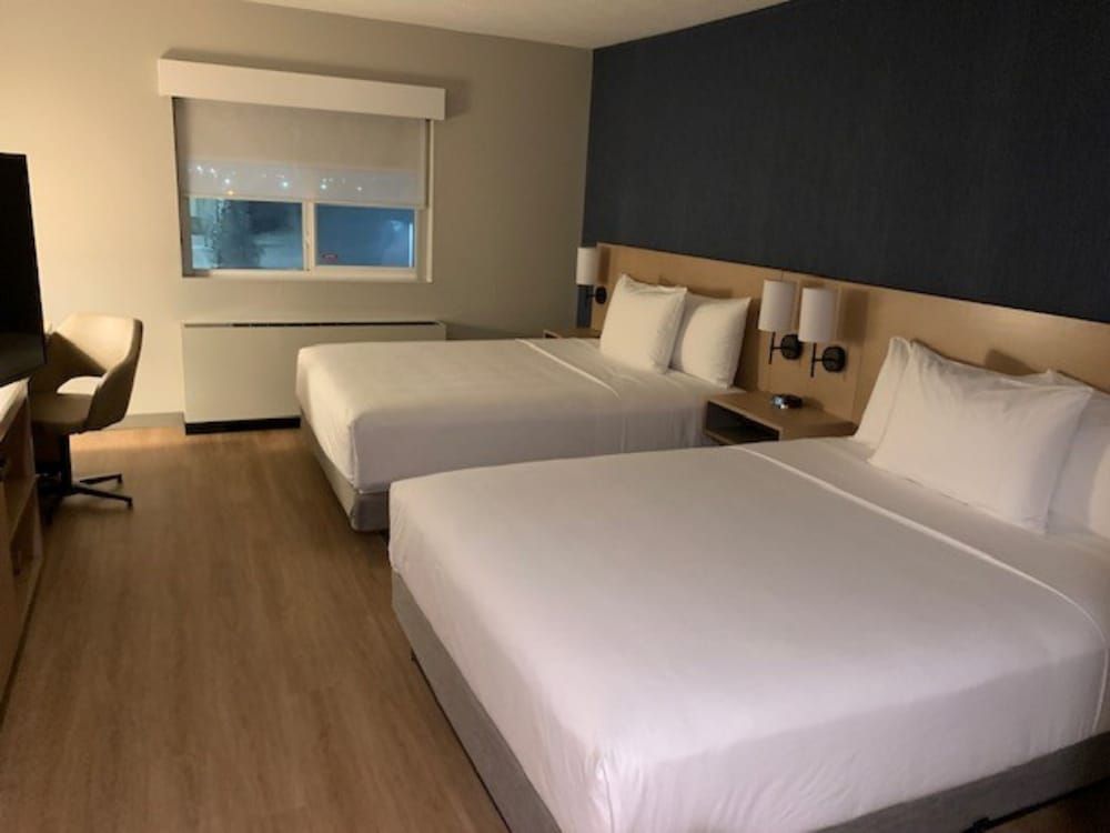 Room, 1 King Bed with Sofa bed, Accessible, Bathtub