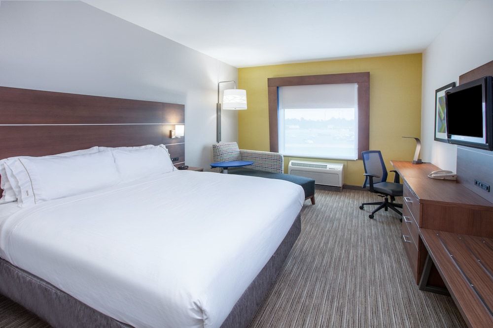 Standard Room, 1 King Bed, Accessible (Communications Accessible)