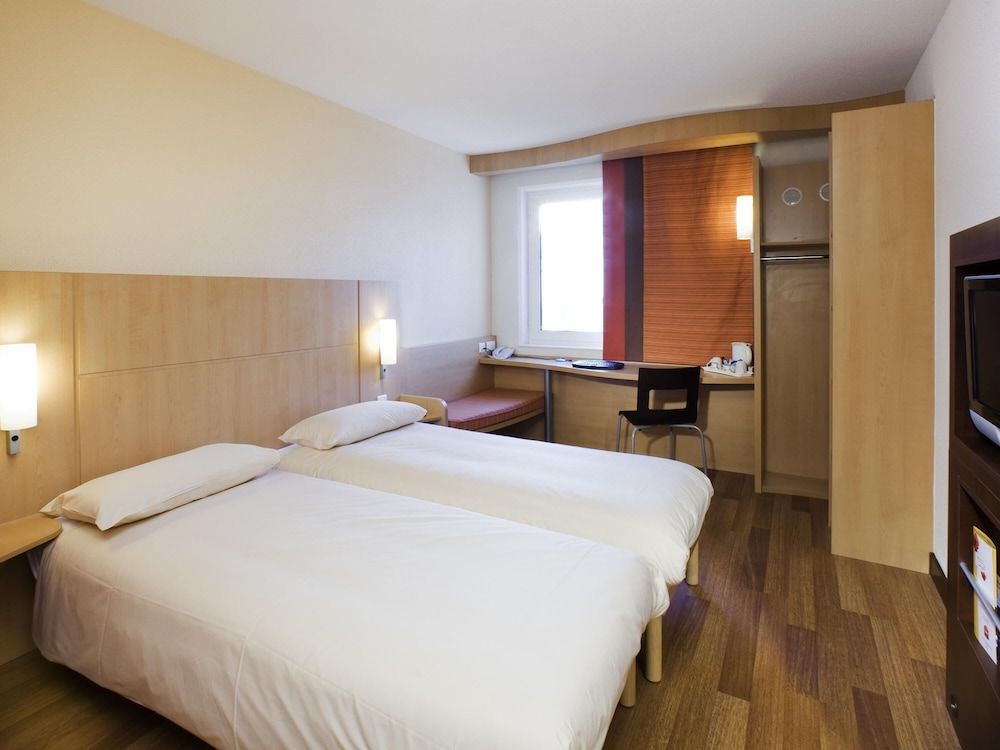 ibis Bristol Temple Meads Quay Twin Room, 2 Twin Beds 2
