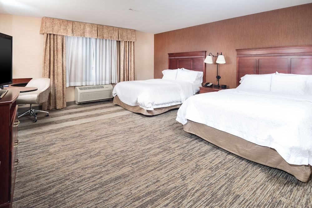 Two queen beds non smoking