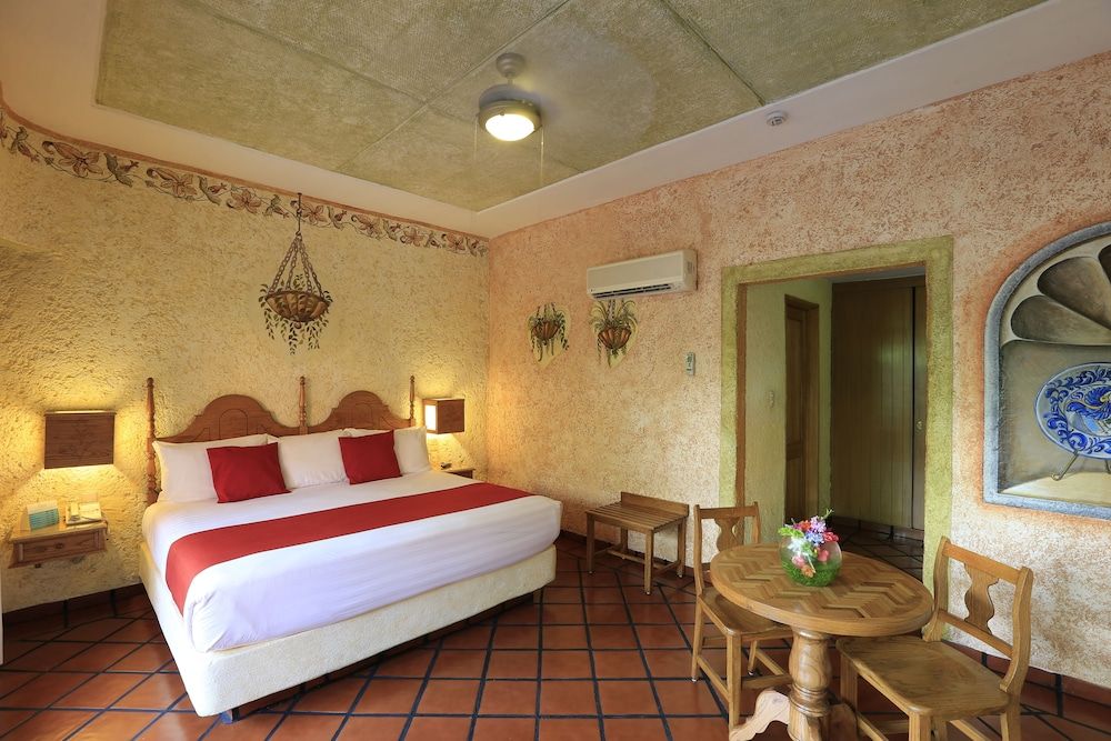 Hosteria Las Quintas Hotel King Terrace Suite 4