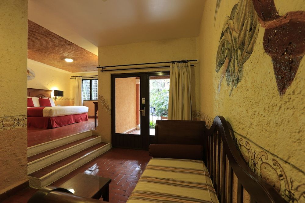 Hosteria Las Quintas Hotel King Terrace Suite 3