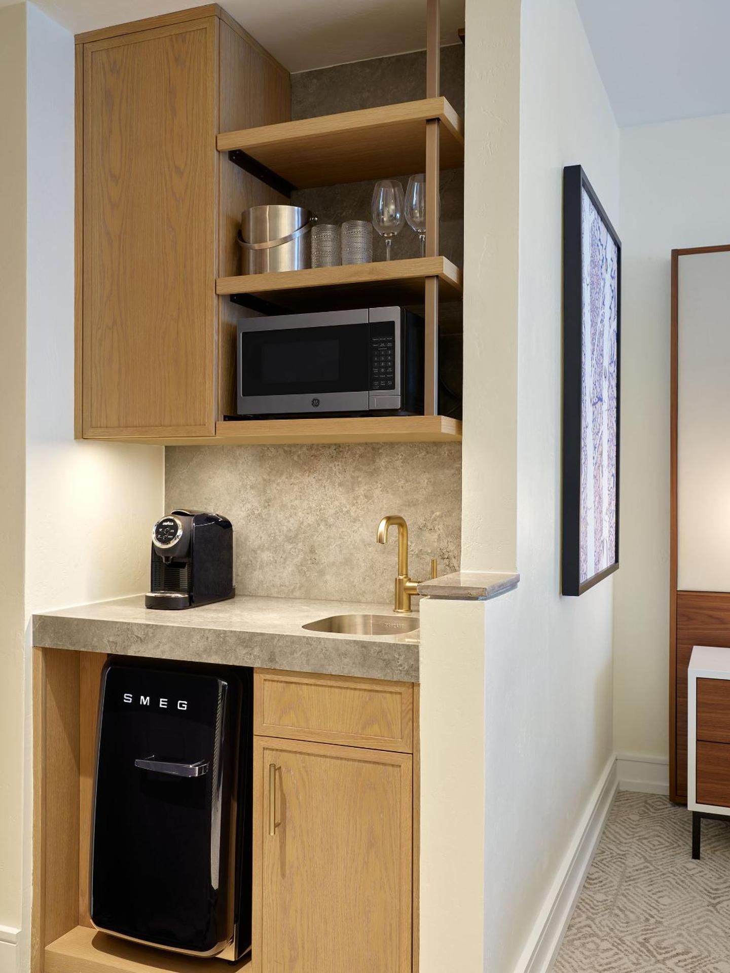 Grand Deluxe King Room