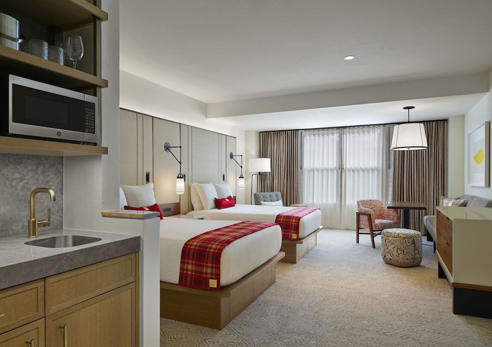 Limelight Hotel Aspen Room, 2 Queen Beds, Terrace (Pet Free)