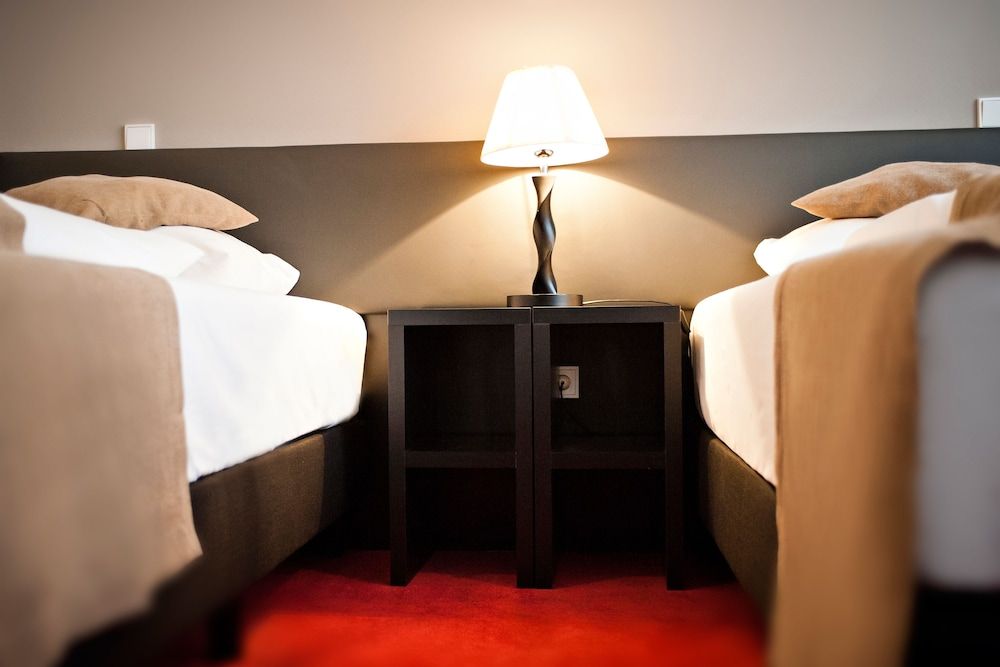 undefined The Corner Hotel 10