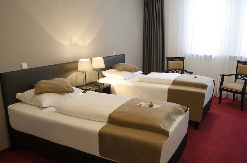 undefined The Corner Hotel 6