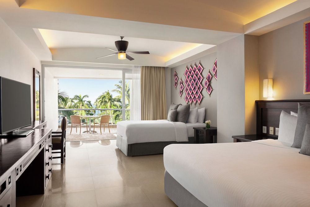 Junior Suite, 2 Double Beds, Partial Ocean View
