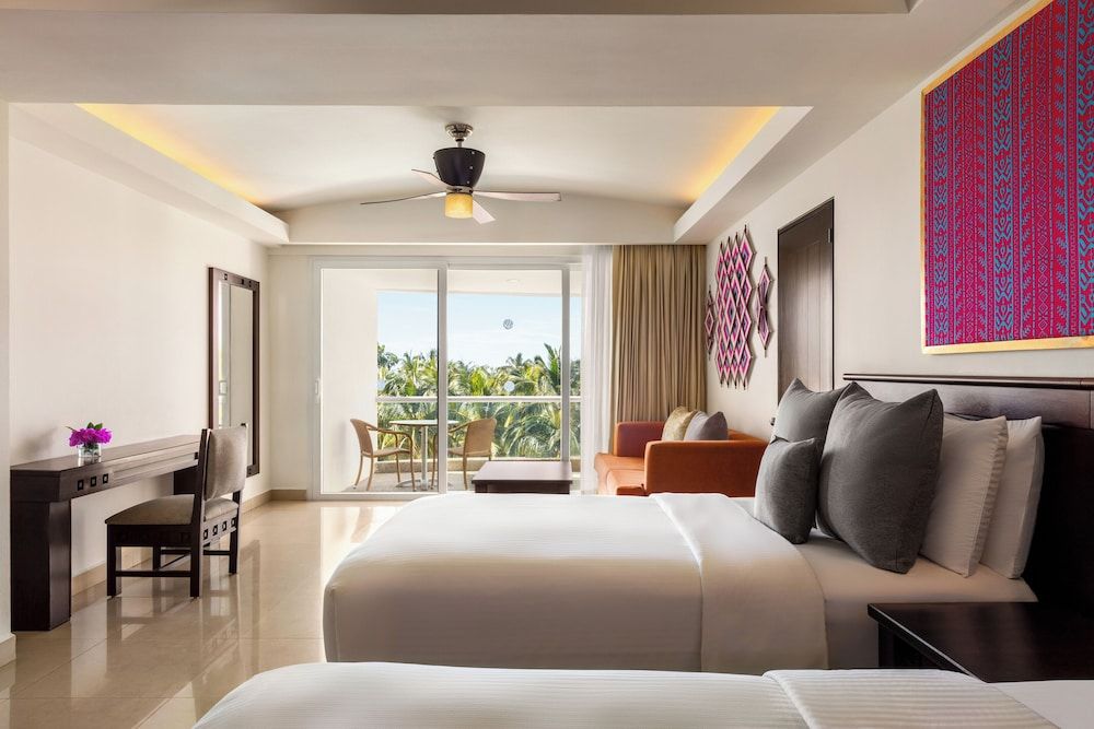 Junior Suite, 2 Double Beds (Tropical View)