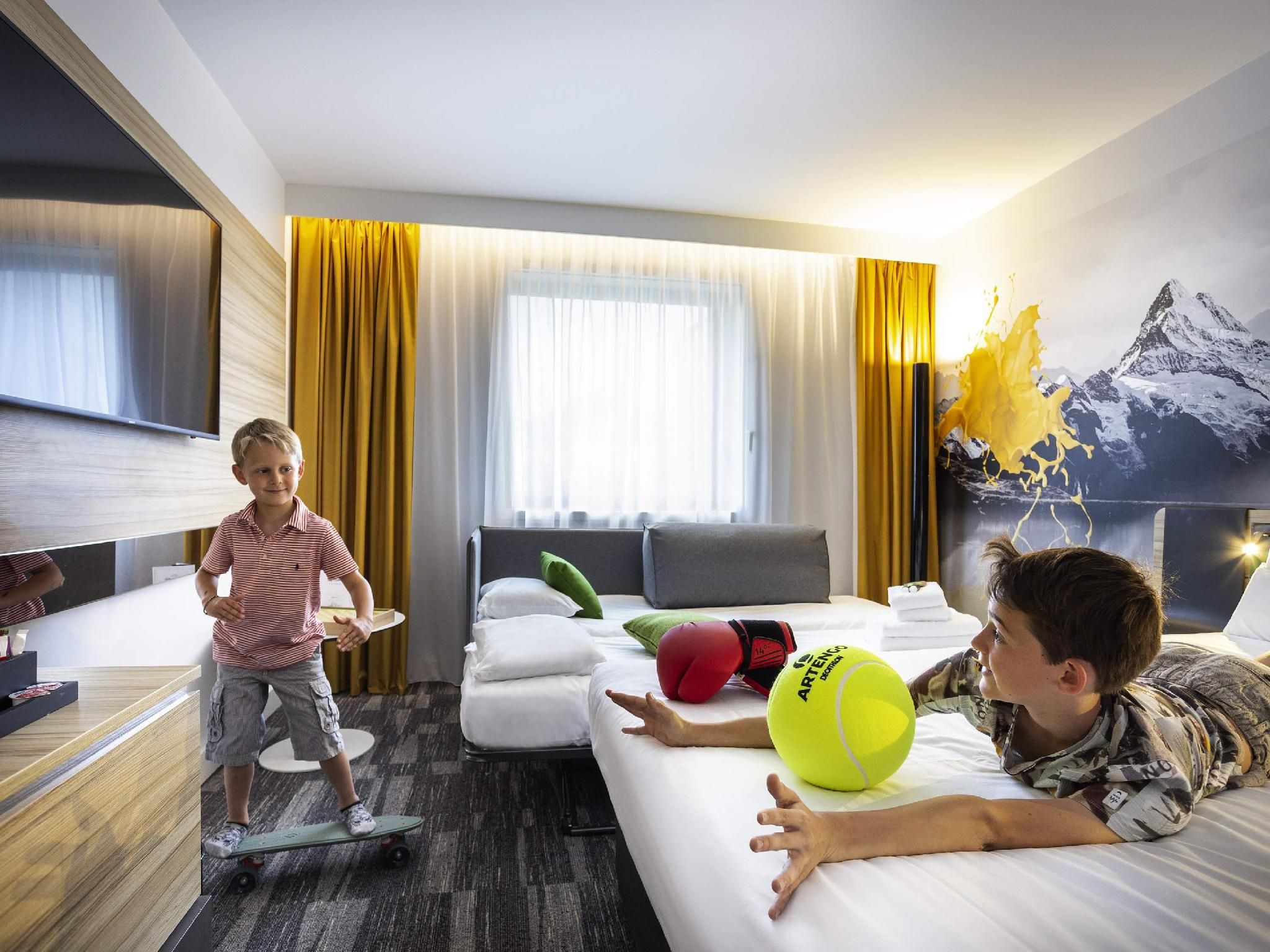 Classic room with 1 double bed and 1 single sof a-bed