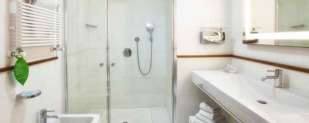 Hotel Plaza Triple Room 10