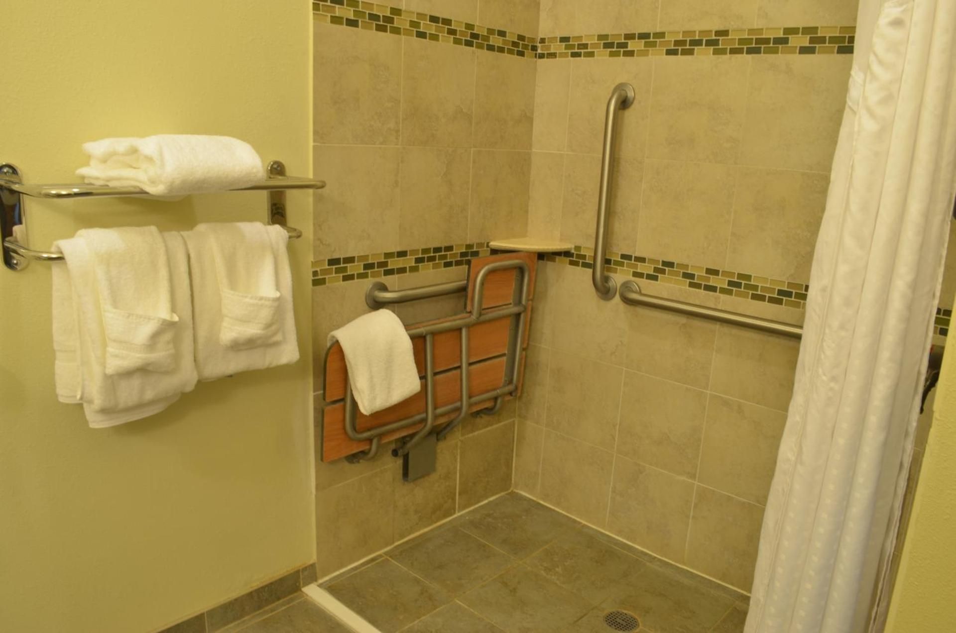 King Room - Hearing Accessible