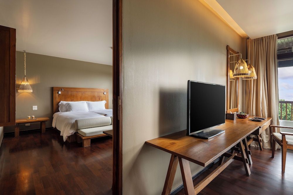 Silavadee Pool Spa Resort Deluxe Room, Jetted Tub 3