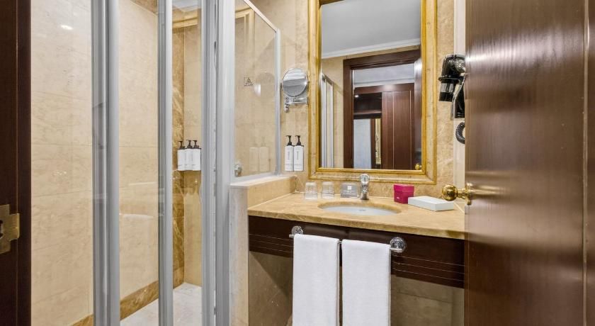 Crowne Plaza Istanbul - Old City by IHG Standard Room 20