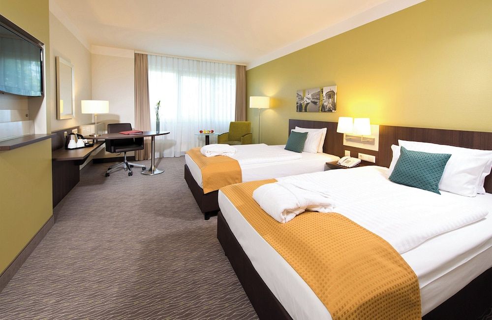Leonardo Hotel Heidelberg-Walldorf Superior Triple Room 3