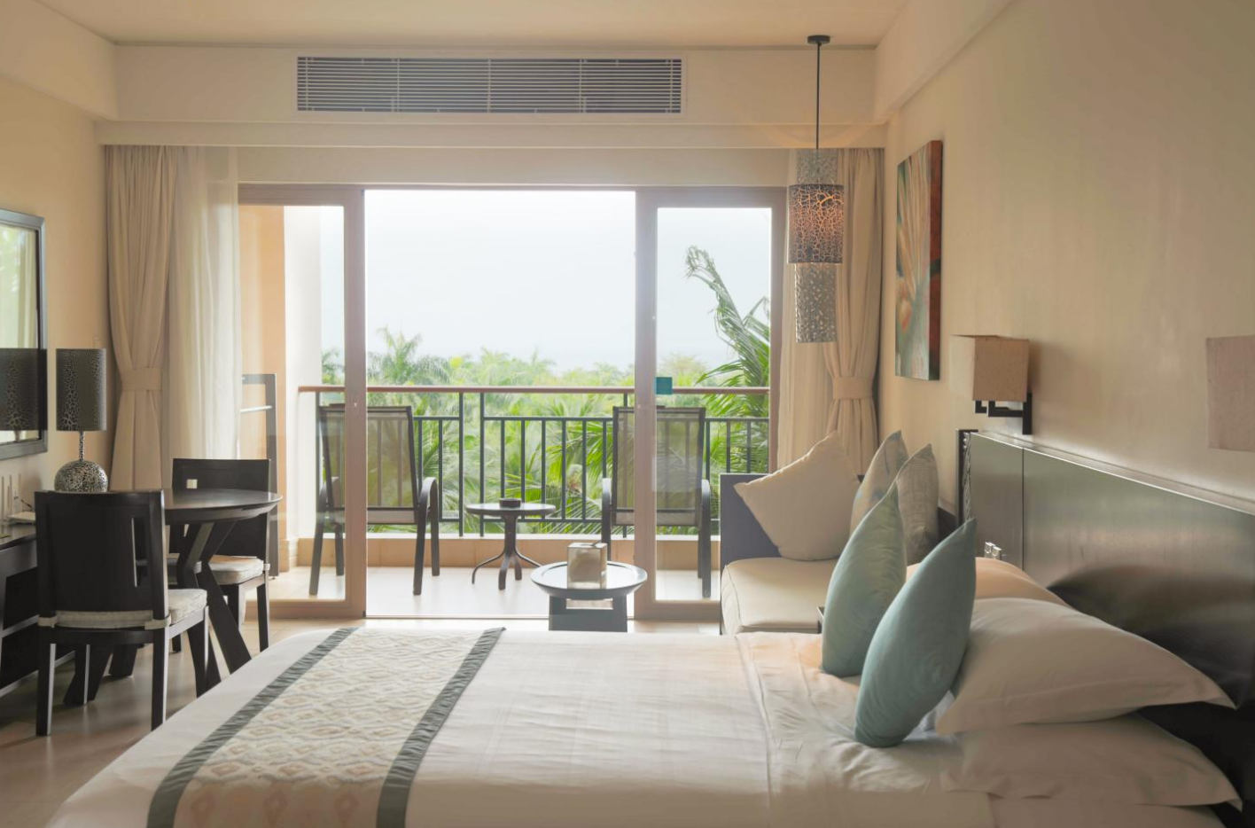 Sea View Queen