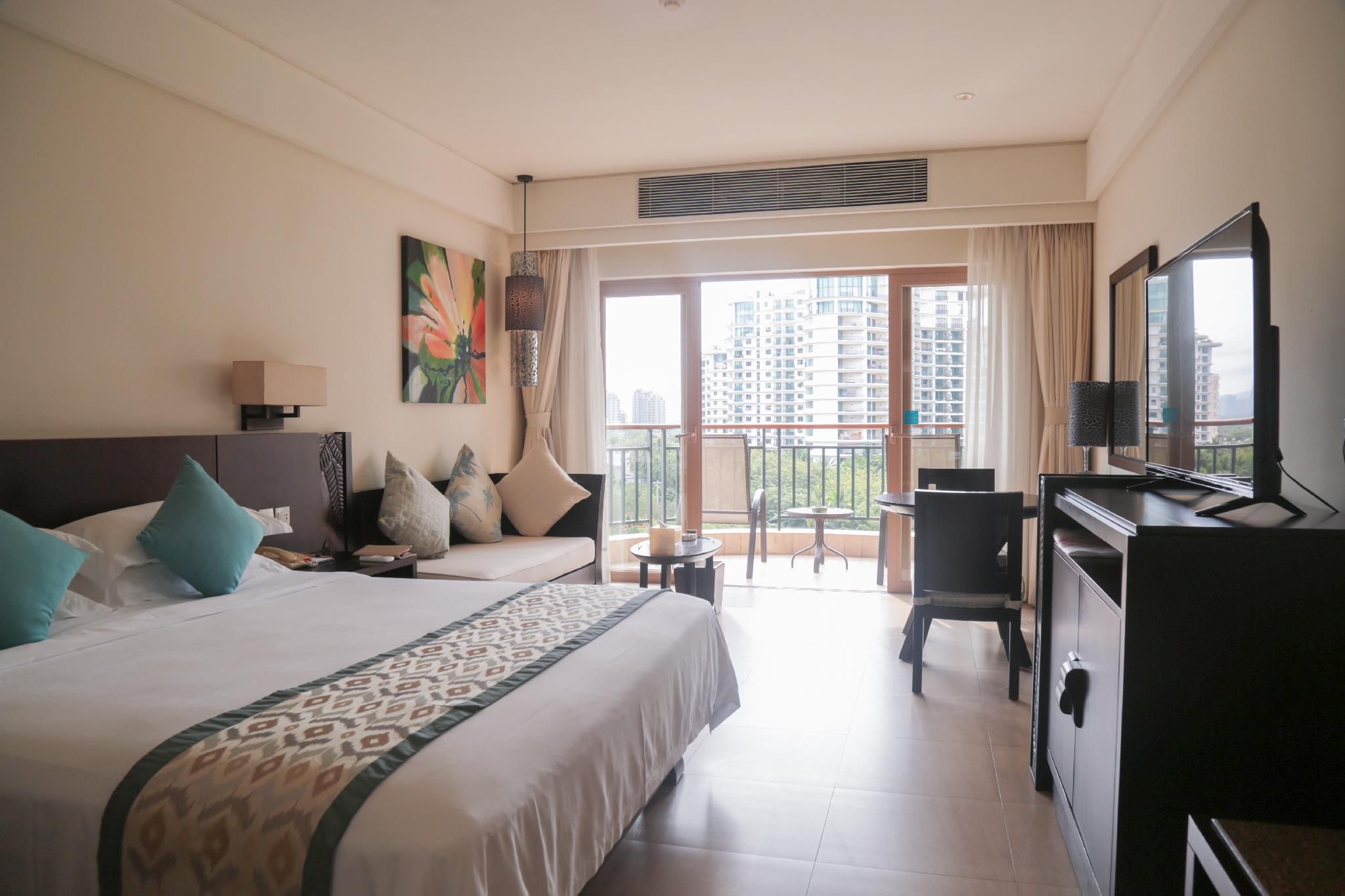 Leisure Queen Room