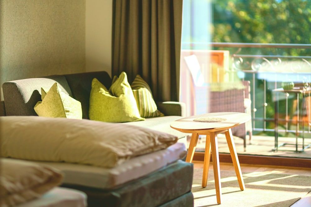 Deluxe Room, 2 Bedrooms, Non Smoking, Garden View