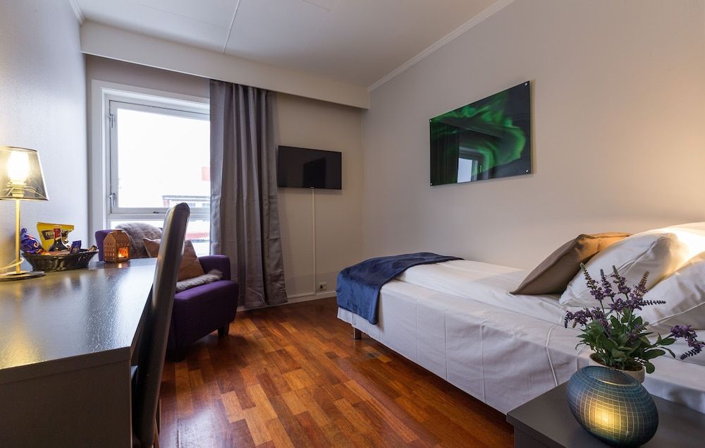 undefined Enter Viking Hotel 8