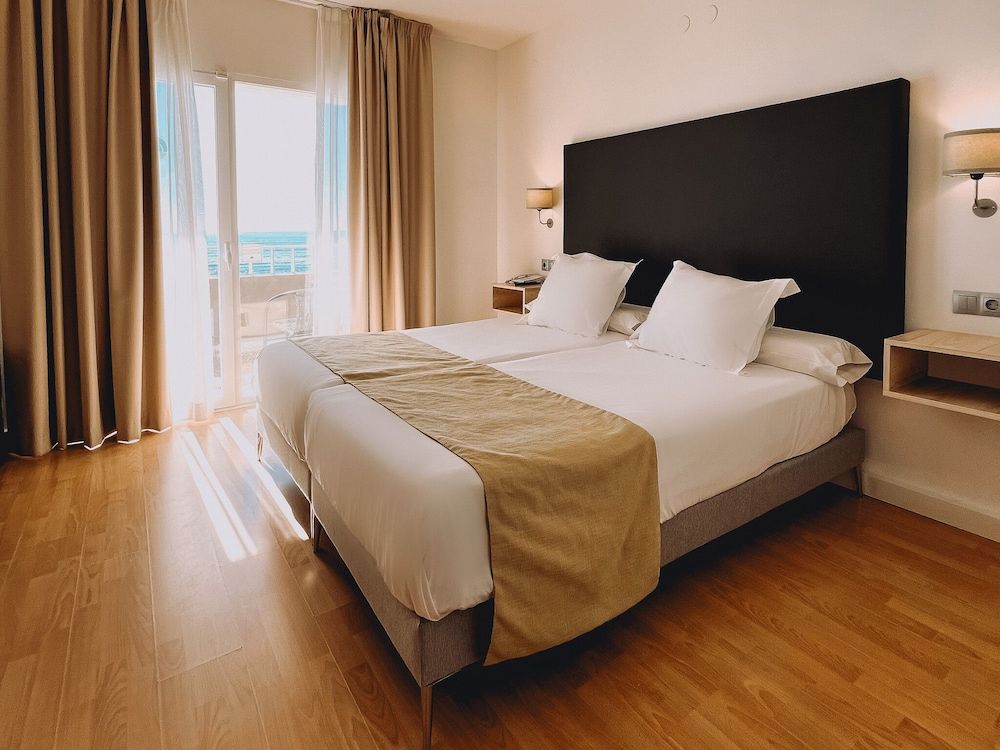 Fay Victoria Beach Double Room, Sea View (Mar) 5