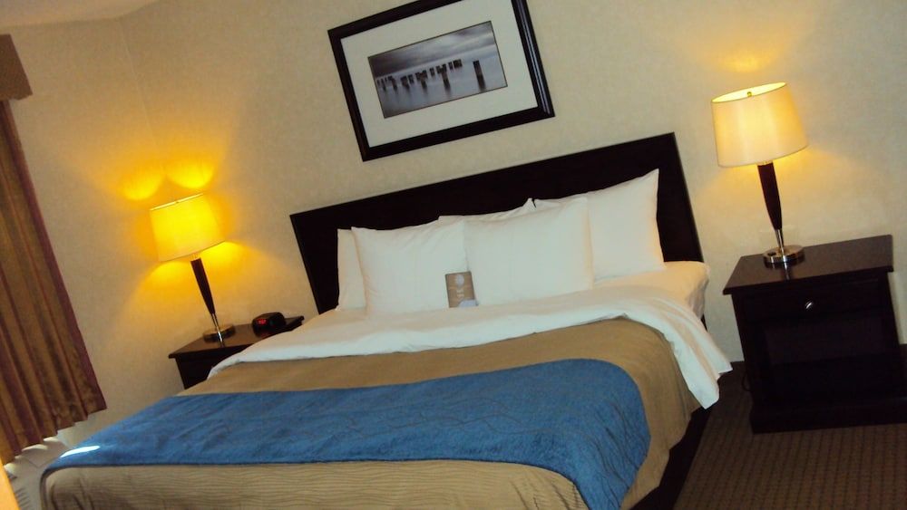 Suite, 1 King Bed, Non Smoking