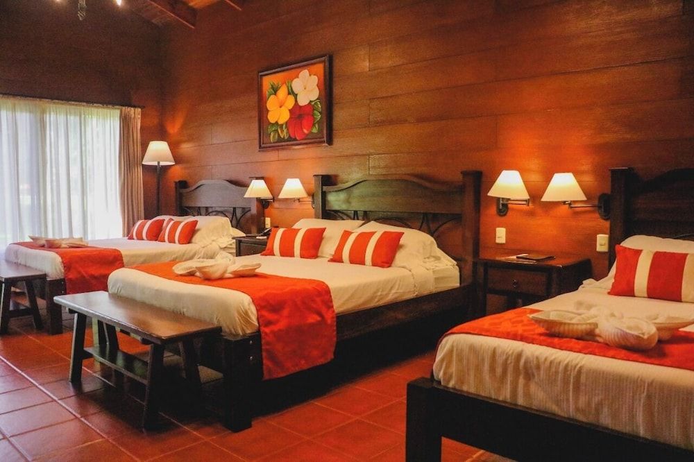 undefined Hotel El Silencio del Campo 2