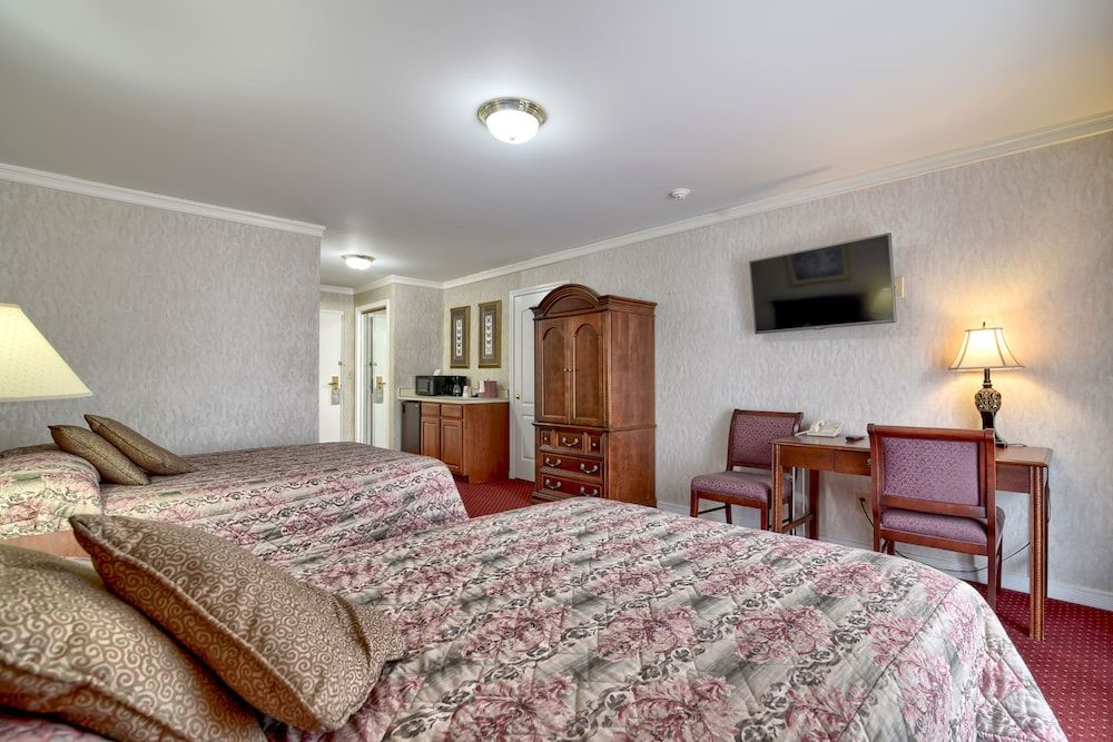 Val Kill Deluxe Room 2 Double Beds