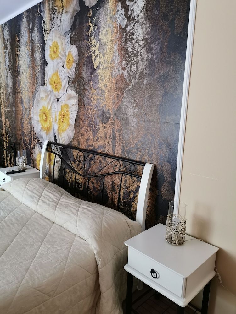 PRince Residence Apartments Studio, Kitchen, Garden View 6