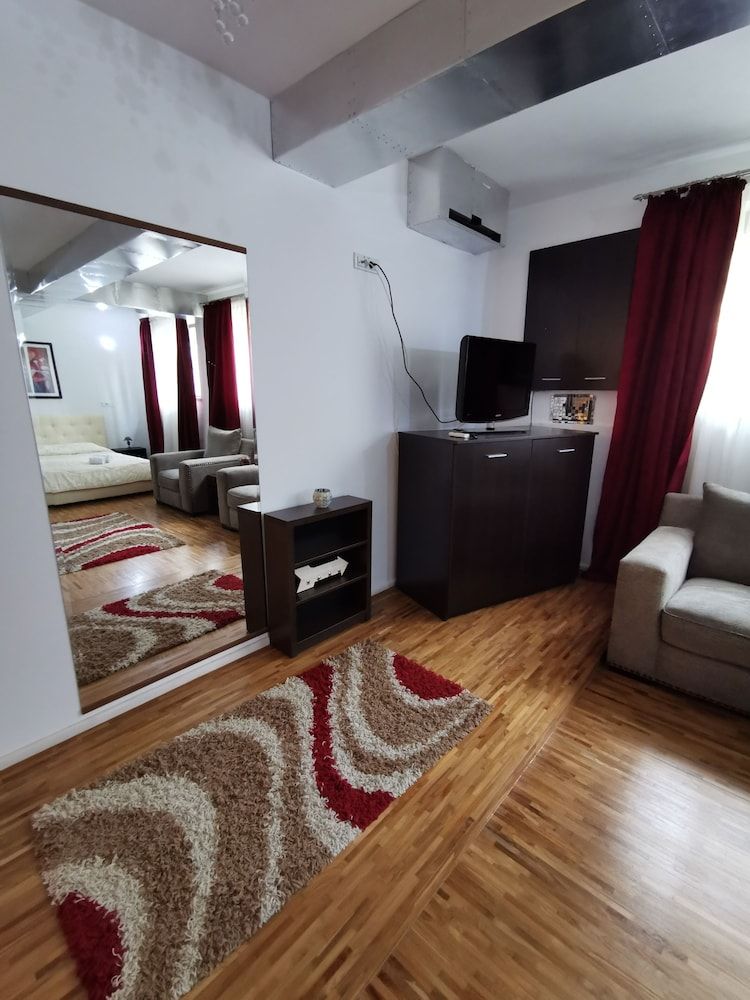 PRince Residence Apartments Studio, Kitchen, Garden View 19