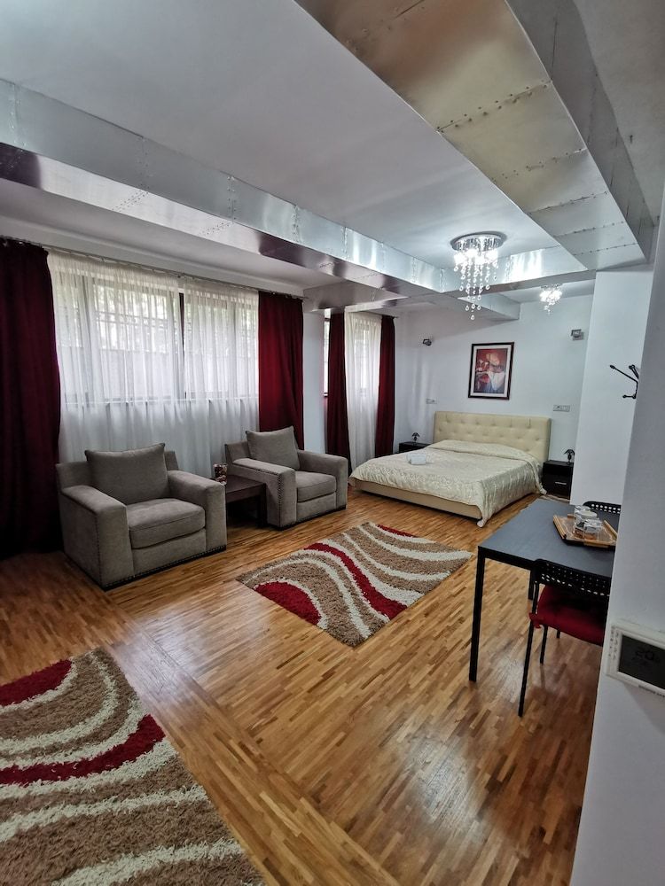 PRince Residence Apartments Studio, Kitchen, Garden View 8