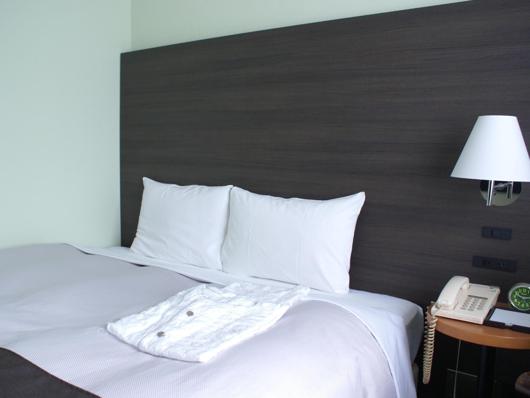 Short Stay - Double Room - Non-Smoking, Check-In from 6 PM