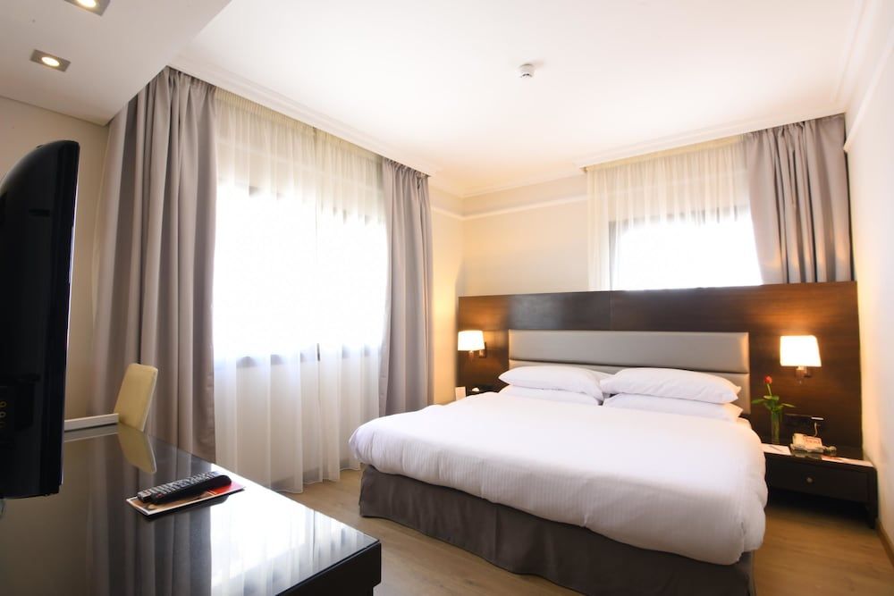 Suite, 1 King Bed, Non Smoking