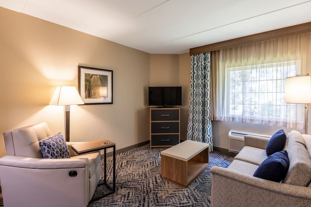 Suite, 1 Bedroom, Accessible (Mobility, Tub)