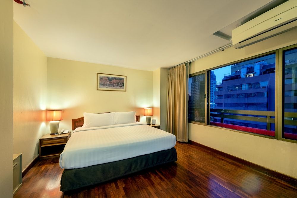 undefined Bandara Silom Suites 6