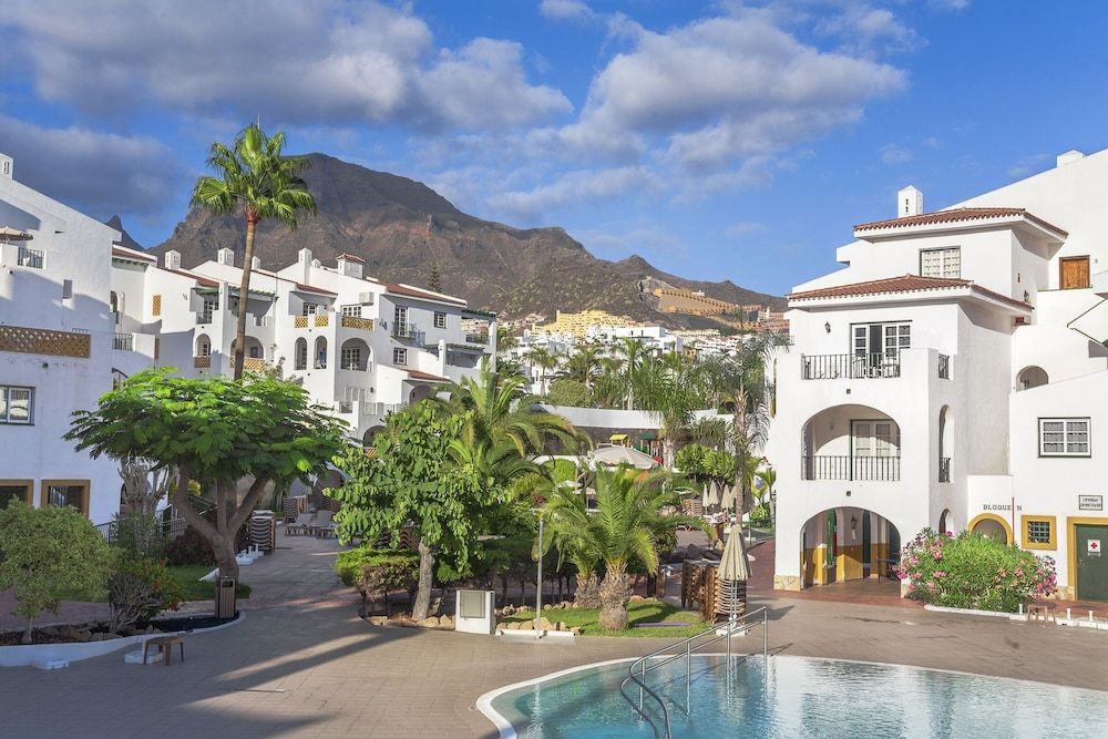 undefined Sunset Harbour Club 6