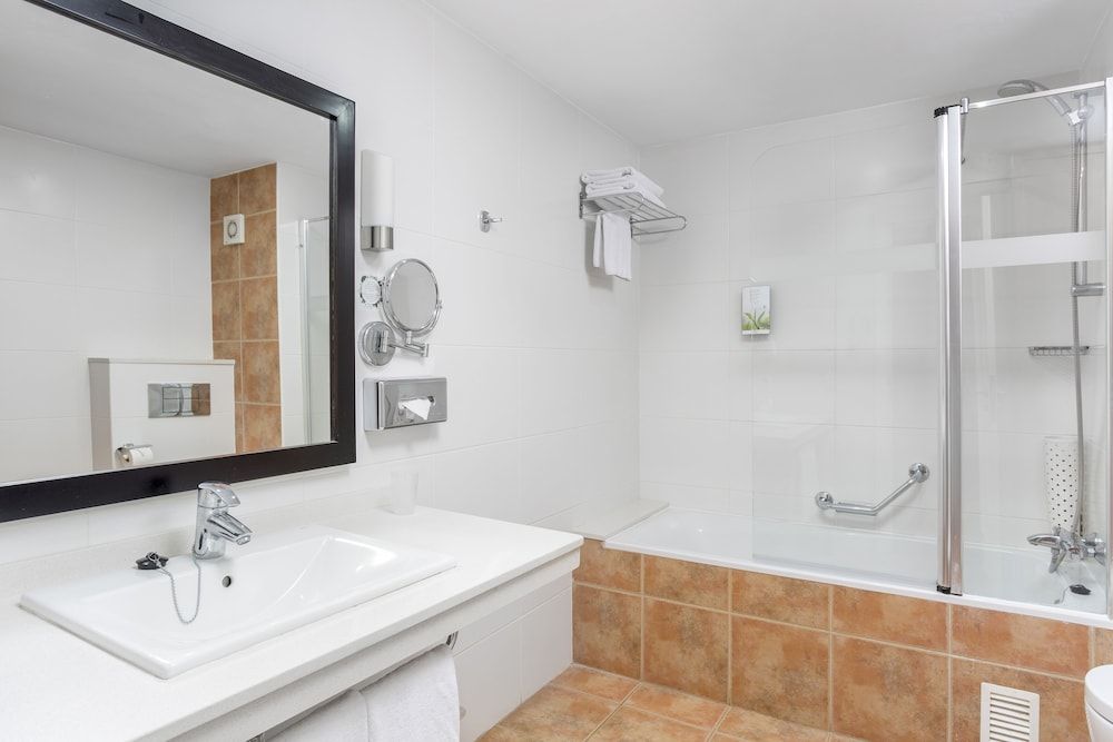 Sunset Harbour Club Apartment, 2 Bedrooms 9