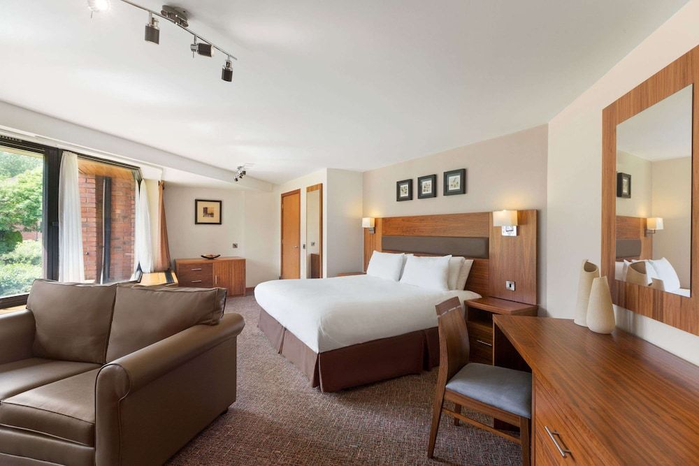 Business Room, 1 Double Bed, Non Smoking (Child Sofa Bed)