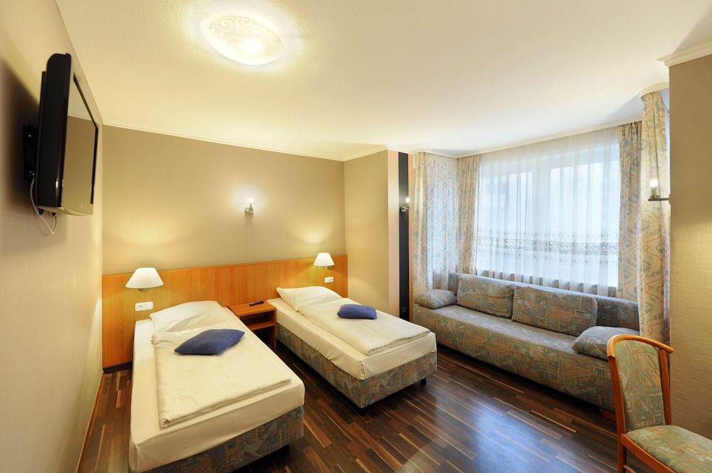 Fair Hotel Villa Diana Westend Double Room 2