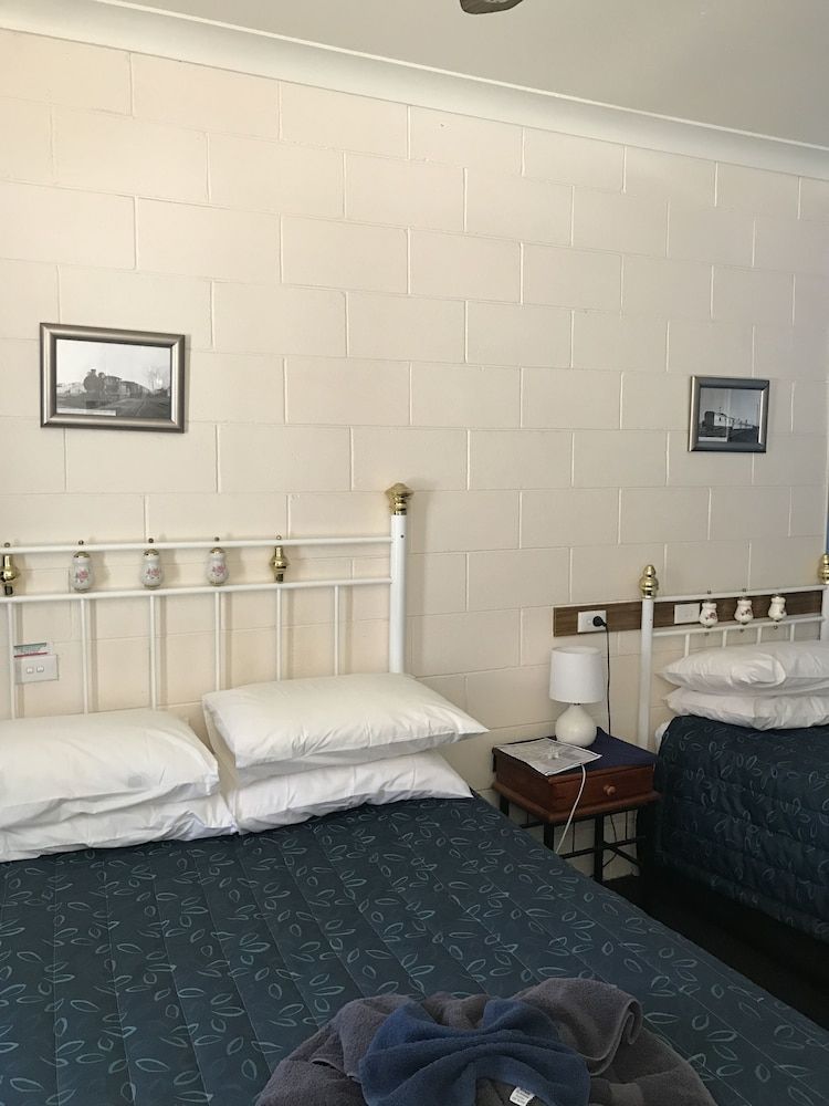 Classic Twin Room