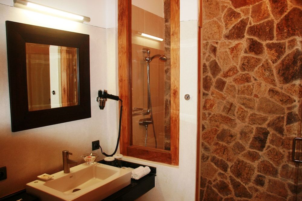 undefined Weligama Bay Resort 9