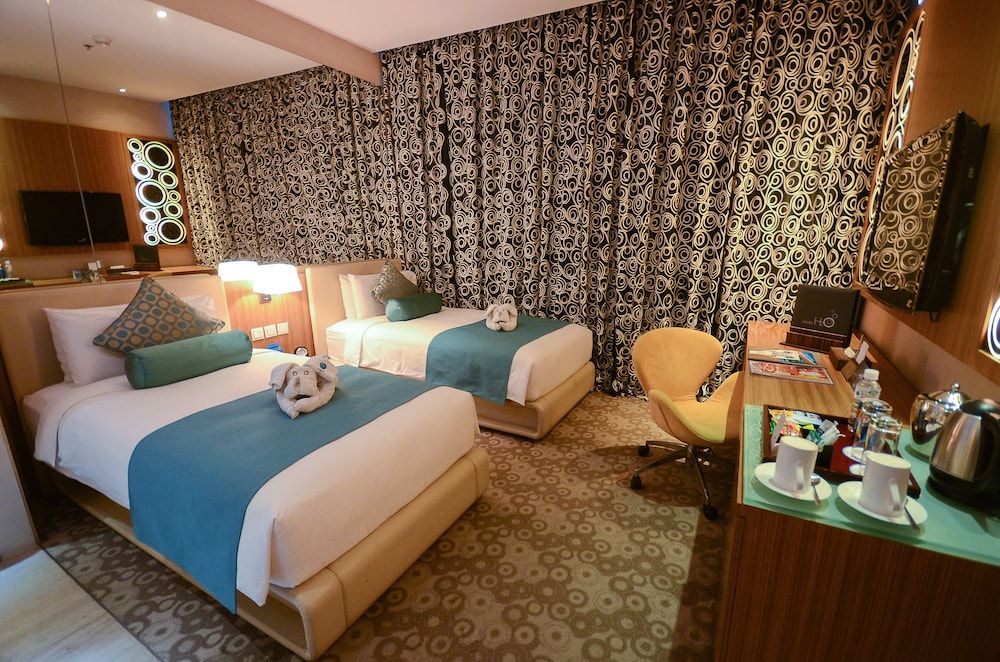 Hotel H2O Standard Room, 2 Twin Beds, Park View 15
