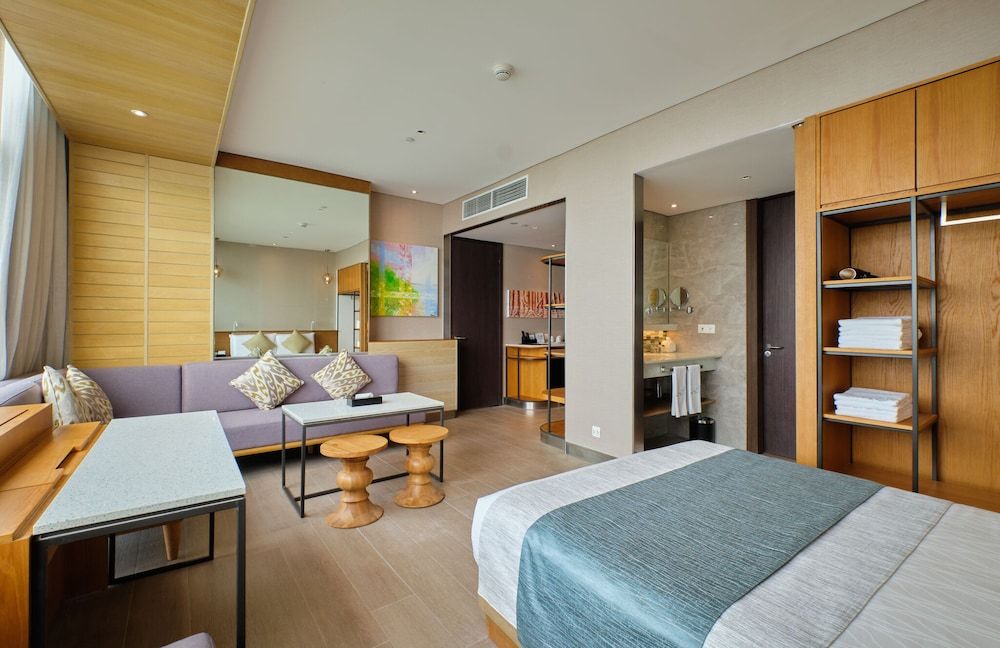 Family Room, Multiple Beds, Bay View