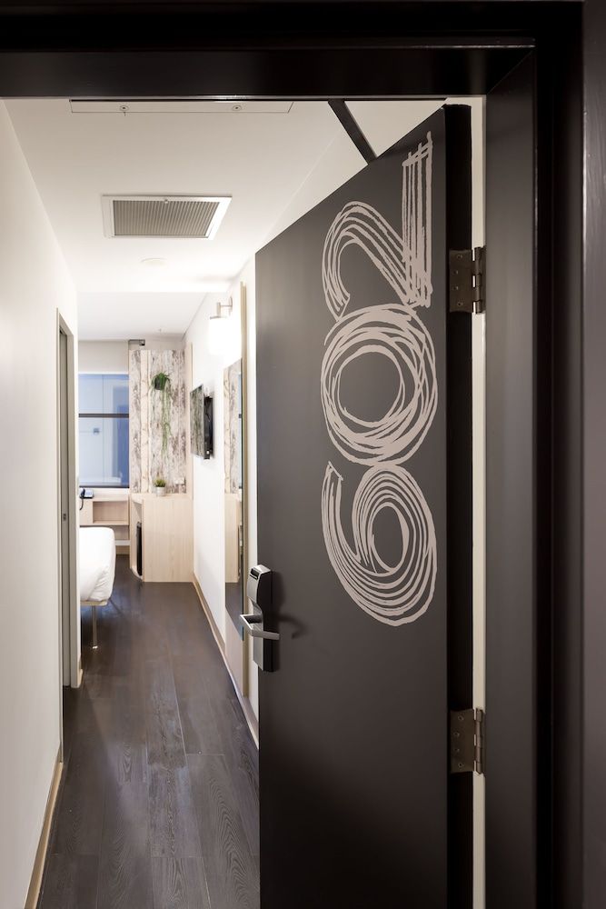 ibis Sydney Barangaroo Hotel Standard Room, 1 King Bed 7