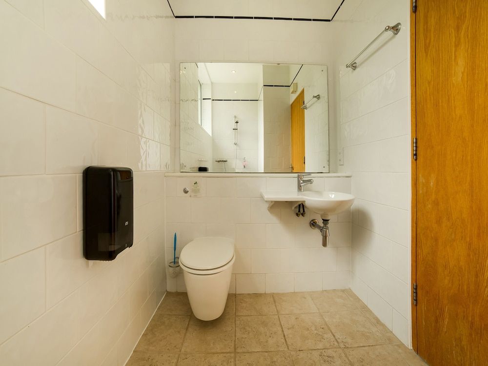 Flagship Winford Manor Standard Double Room 5