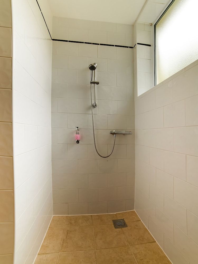 Flagship Winford Manor Standard Double Room 6