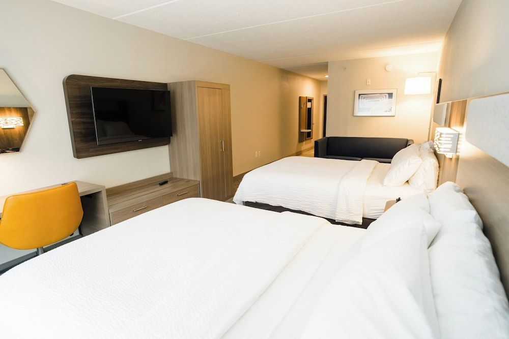 Suite, 2 Queen Beds
