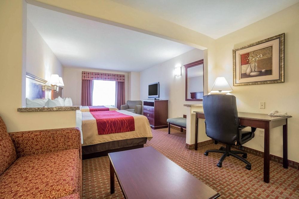 Suite, 2 Queen Beds, Non Smoking