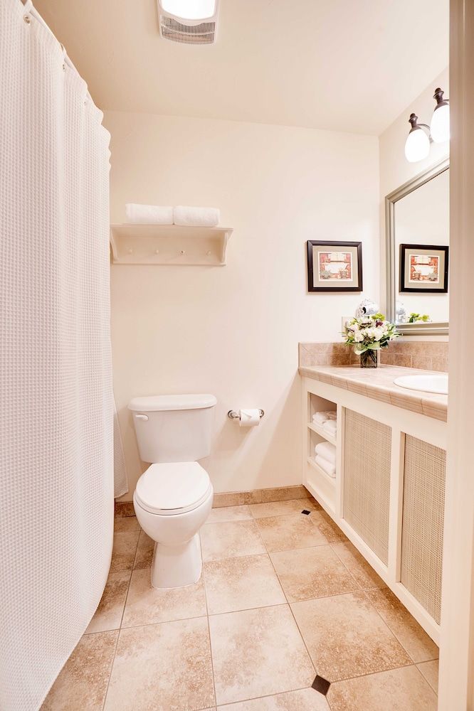 Oregon Garden Resort Standard Room, 2 Queen Beds, Pets Allowed 5