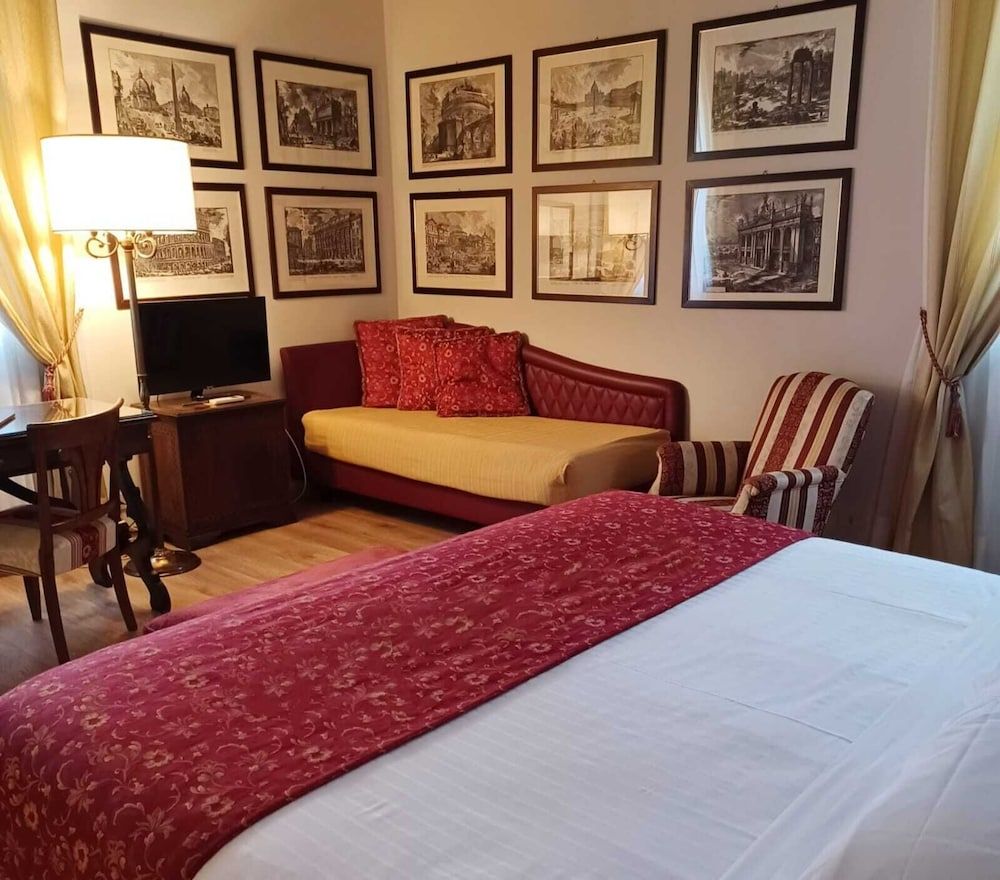 undefined Park Palace 5